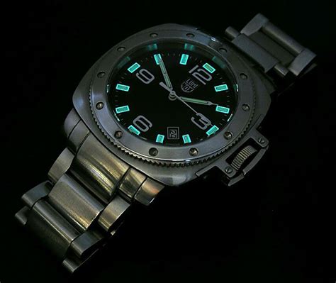 luminox tritium